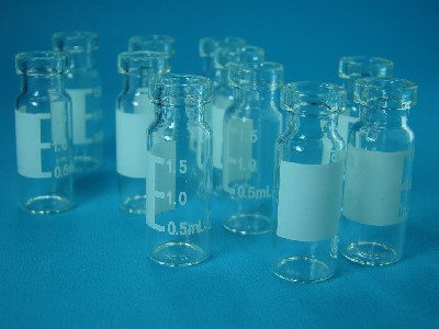 ເຄື່ອງຈັກຕິດສະຕິກເກີ້ຮອບວຽນ Syrup ດ້ວຍຕົນເອງກາວປະມານ 2000 X 1100 X 1300 Mm