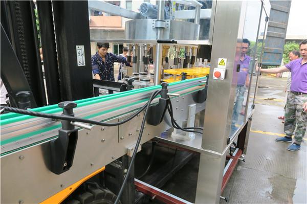 ເຄື່ອງຈັກສະ ໝັກ ປ້າຍທາງ ໜ້າ / ດ້ານຫຼັງເຄື່ອງຈັກອັດຕະໂນມັດຄວາມໄວ 18000B / H