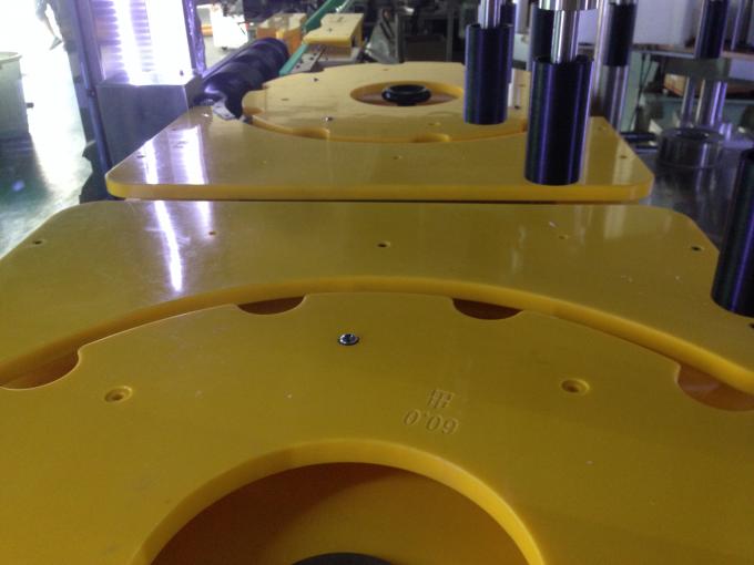 ເຄື່ອງຈັກຜະລິດຂວດເຫລົ້າ / ເບຍຂວດສູງ, ເຄື່ອງ ໝາຍ ຂວດຕຸກກົມ