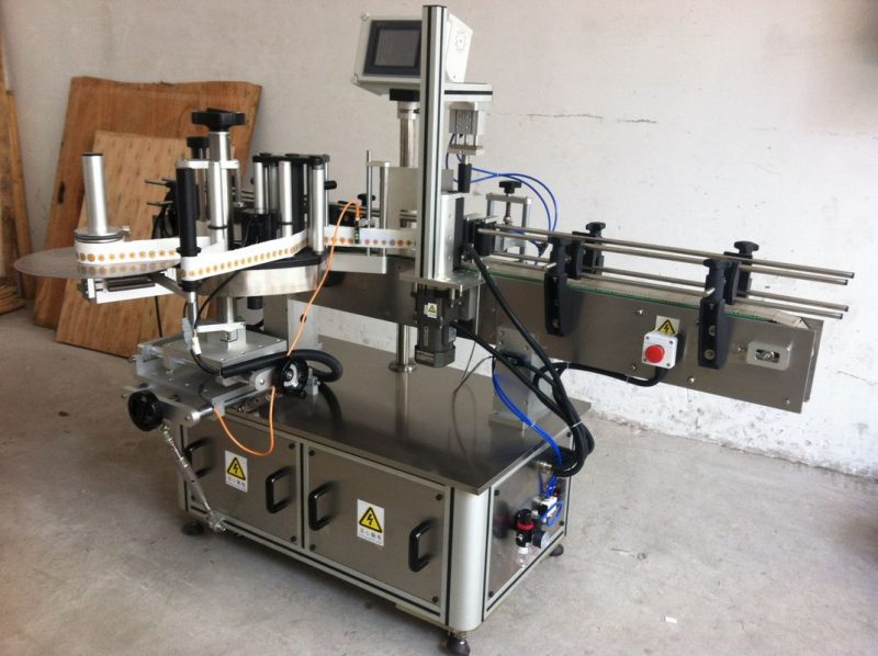 ເຄື່ອງຈັກຜະລິດແຜ່ນສະຕິກຂວດຮອບຈີນຫໍ່ຢູ່ອ້ອມຕົວຜູ້ສະ ໜອງ ປ້າຍ